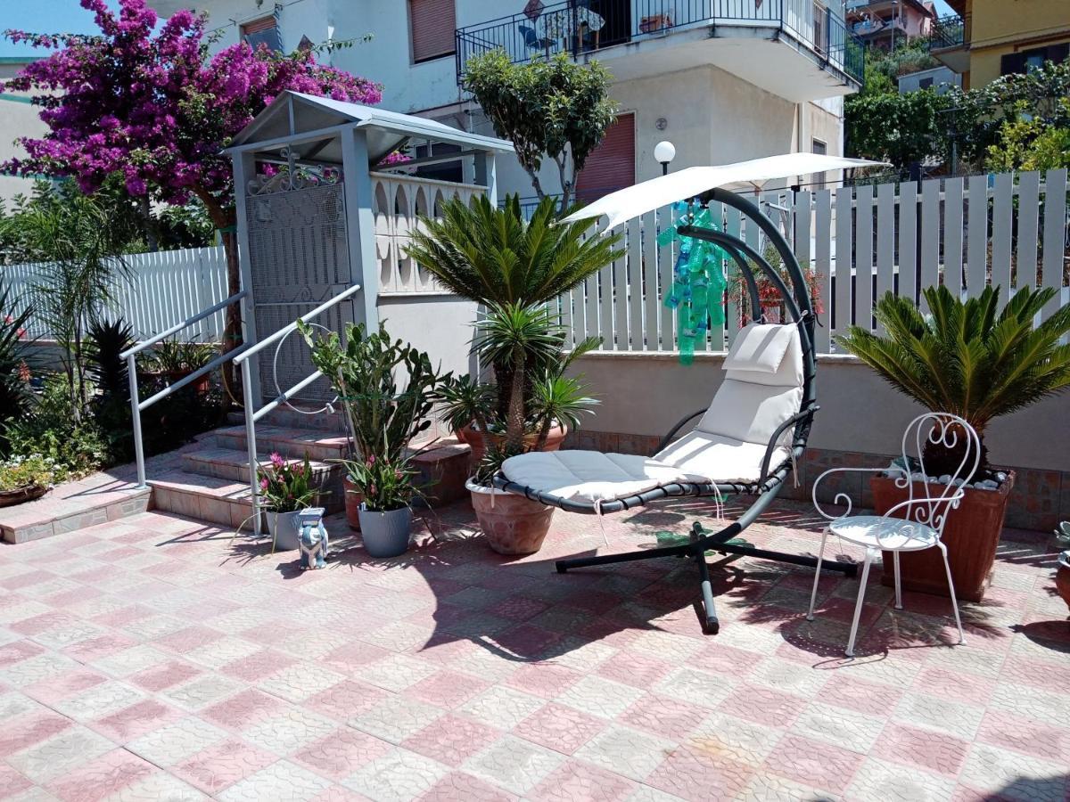 אגרופולי B&B Villa Antonio Loreto מראה חיצוני תמונה