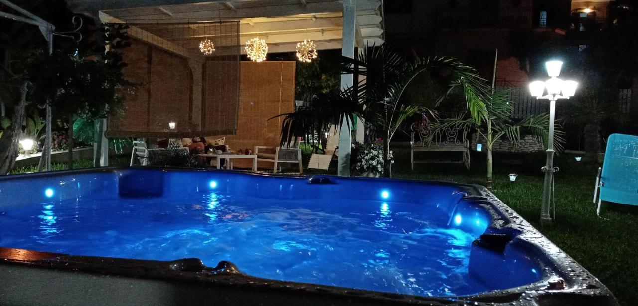 אגרופולי B&B Villa Antonio Loreto מראה חיצוני תמונה